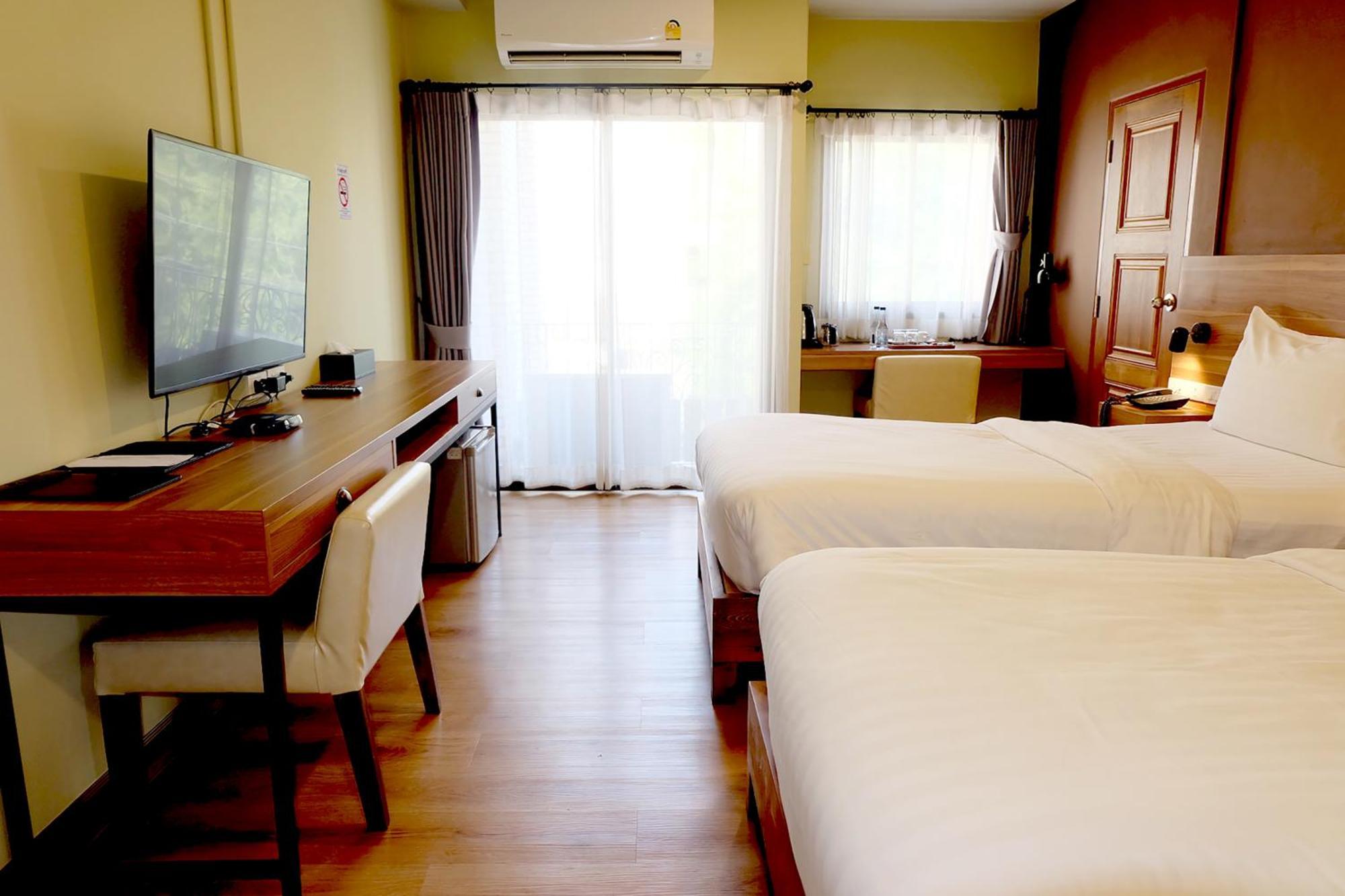 Siri Oriental Bangkok Hotel Номер фото