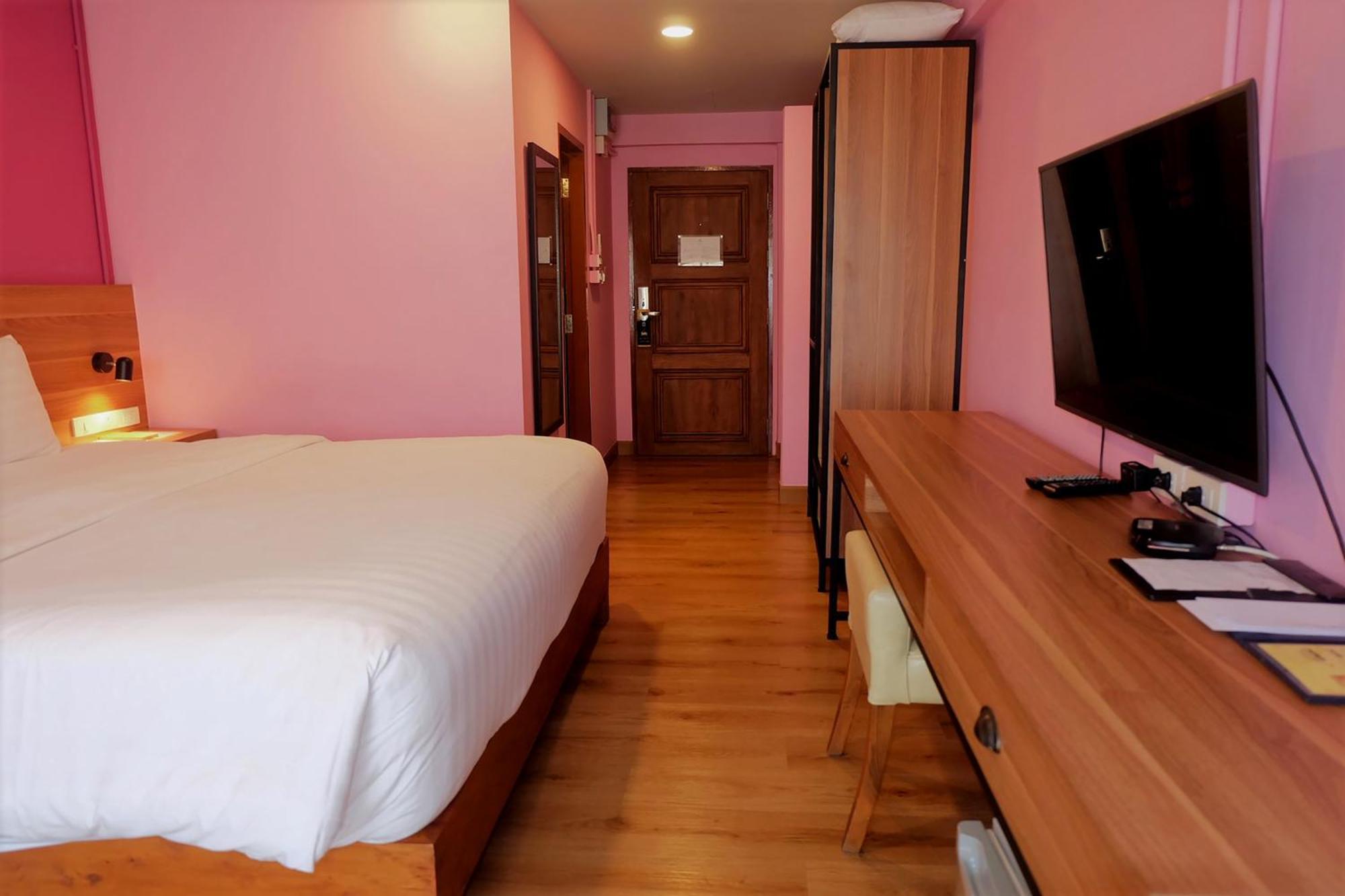 Siri Oriental Bangkok Hotel Номер фото